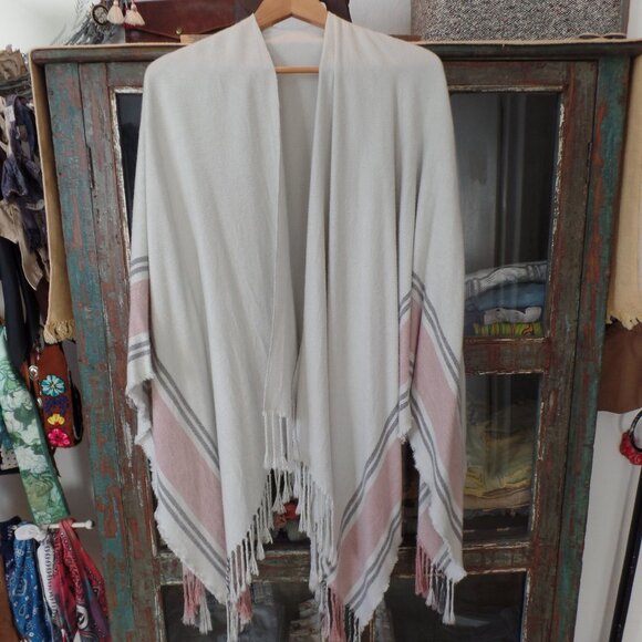 Siizu Causebox COLAB Stripe Poncho Scarf Fringe Shawl OS NWOT - Picture 3 of 8